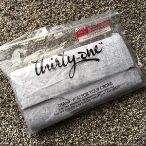 Thirty-One City Lights Clutch